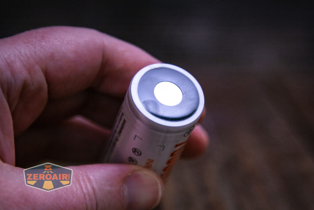 Lumintop W2 LED flashlight included cell