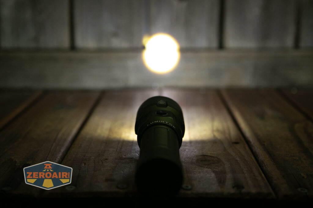 Lumintop W2 LED flashlight emitters on