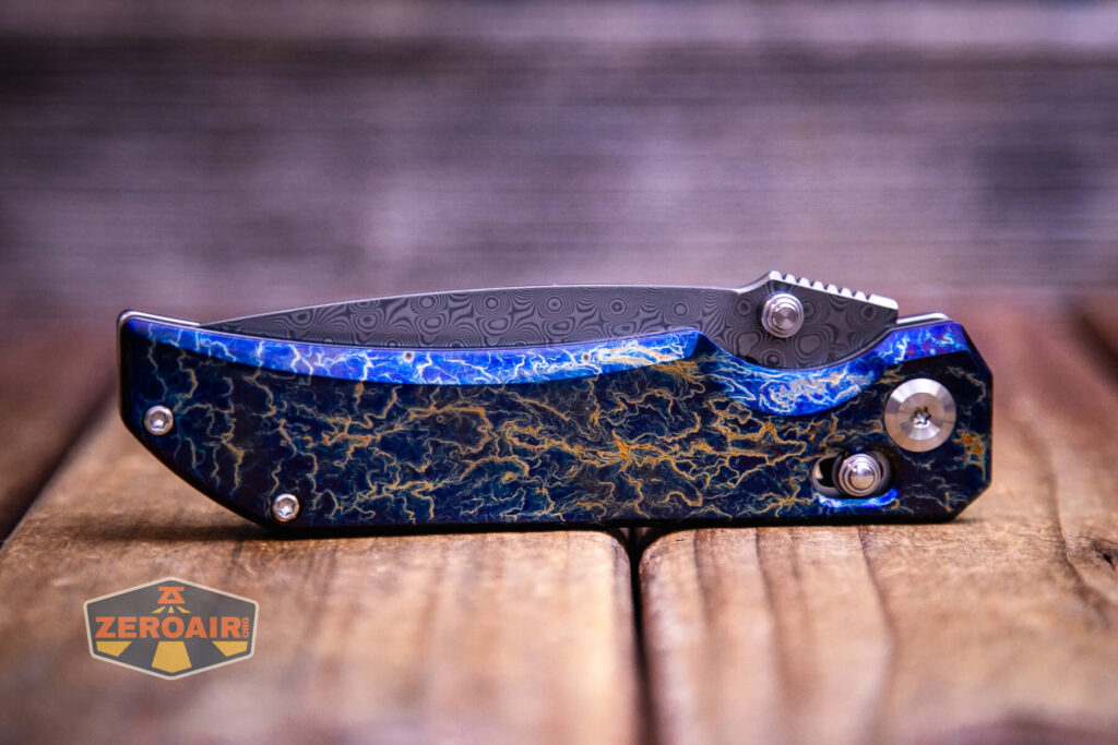 Kansept Eaglestrike knife closed side view