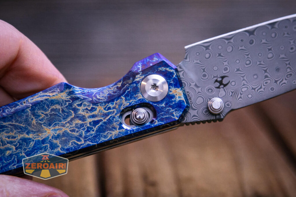 Kansept Eaglestrike knife other pivot side