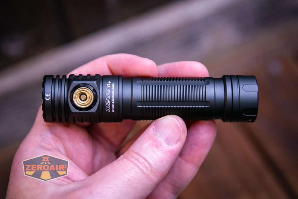 Skilhunt M200 V4 Nichia 519a flashlight in hand