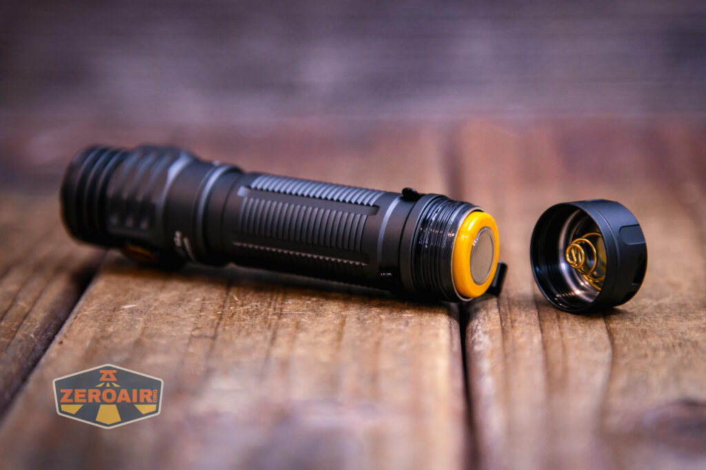 Skilhunt M200 V4 Nichia 519a flashlight with included 18650 installed