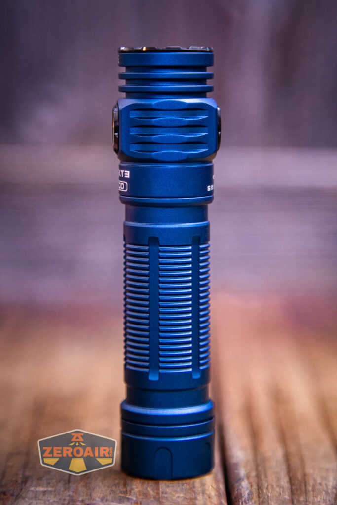 Skilhunt M200 V4 flashlight showing all sides