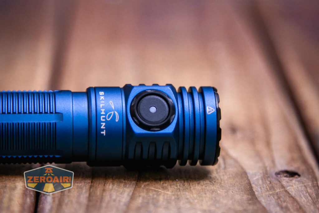 Skilhunt M200 V4 flashlight e-switch