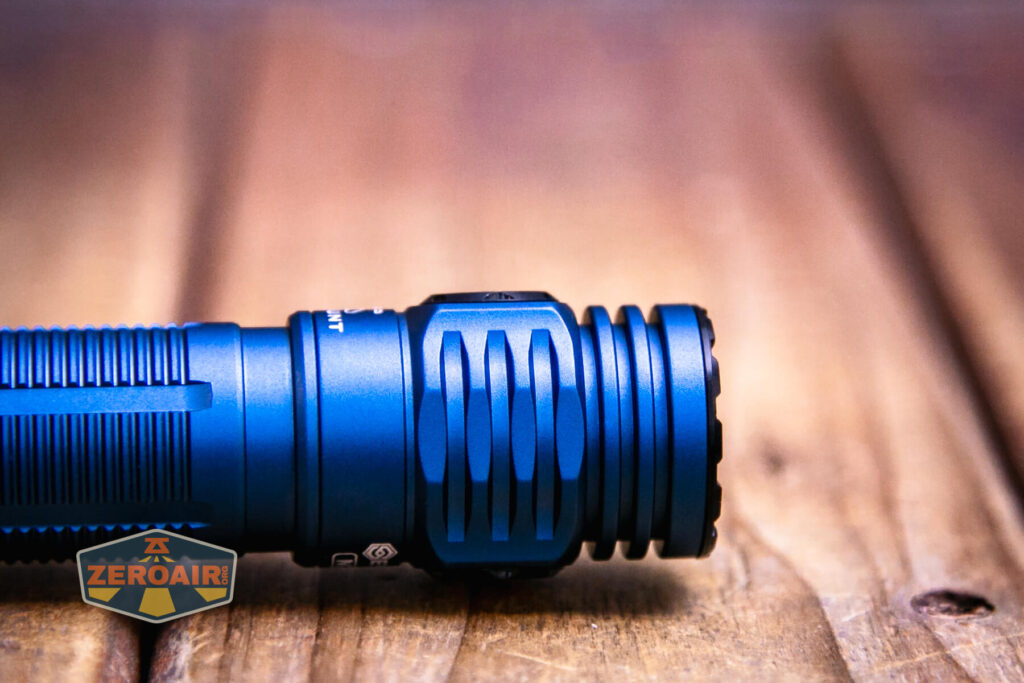 Skilhunt M200 V4 flashlight e-switch profile