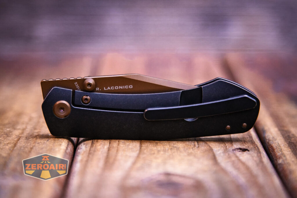 Vosteed Vallhund knife closed clip side