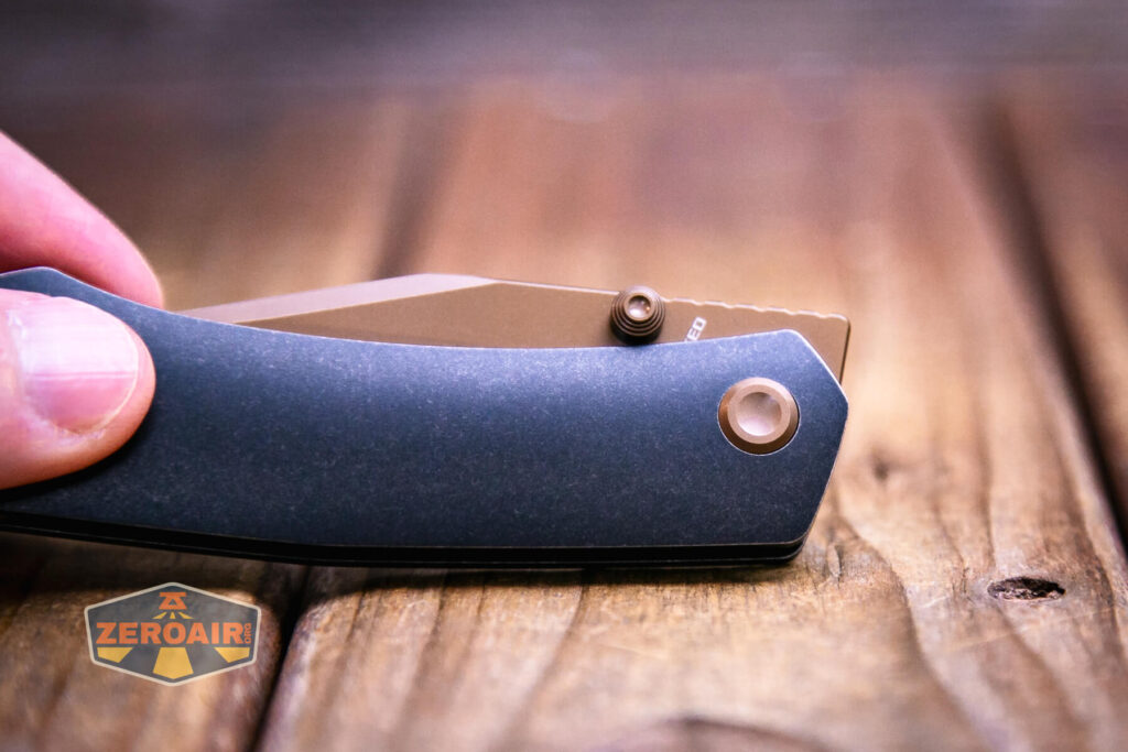 Vosteed Vallhund knife smooth scale