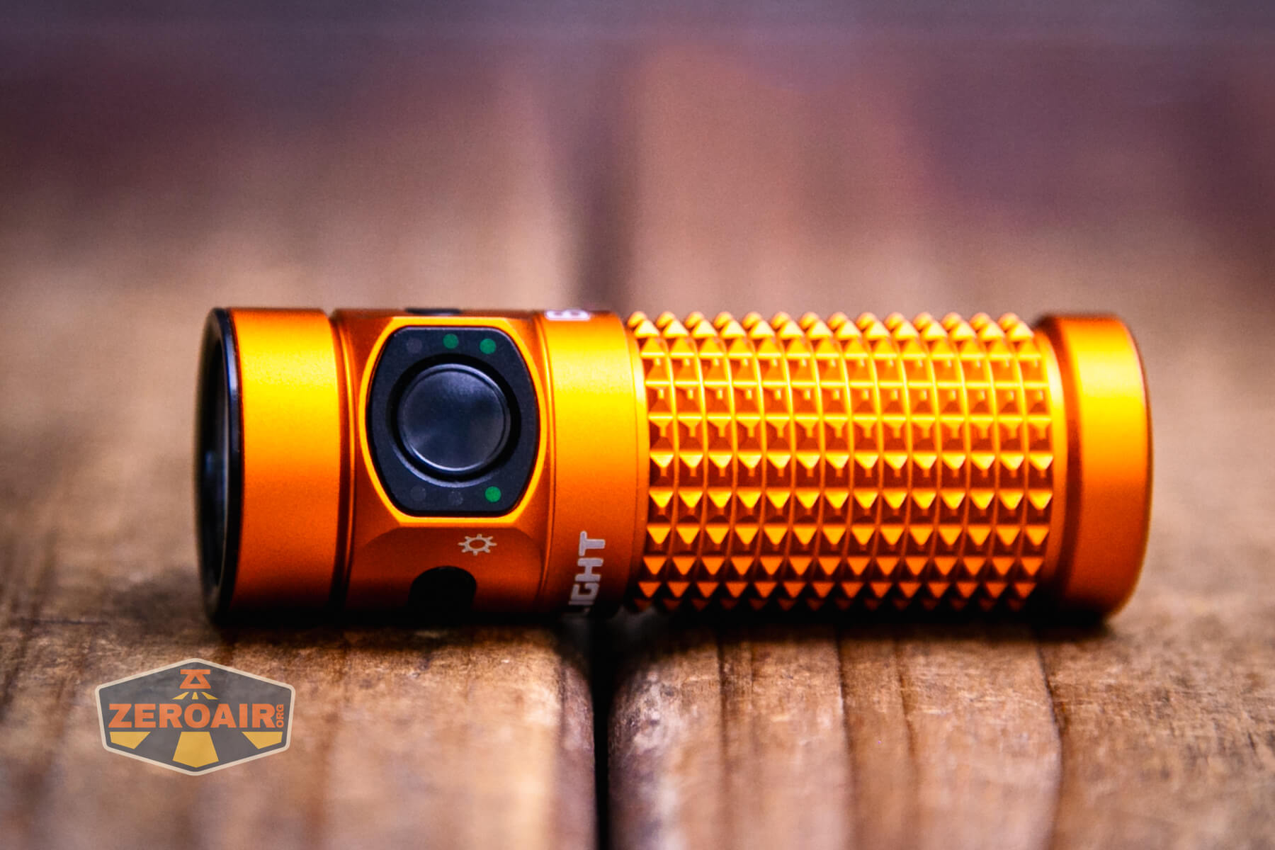 Olight Baton 4 Premium flashlight e-switch detail