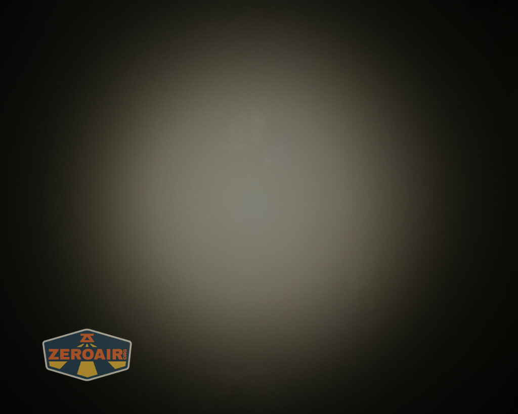 Skilhunt EC150 Nichia 519a flashlight beamshots on door