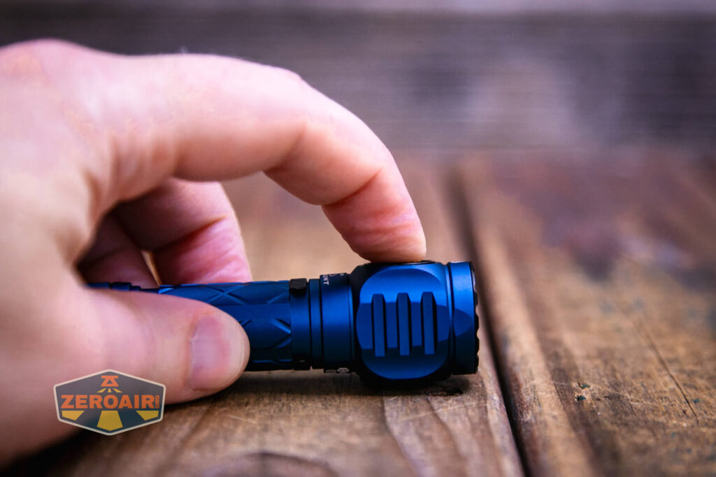 Skilhunt EC150 Luminus SFT25R flashlight e-switch actuation