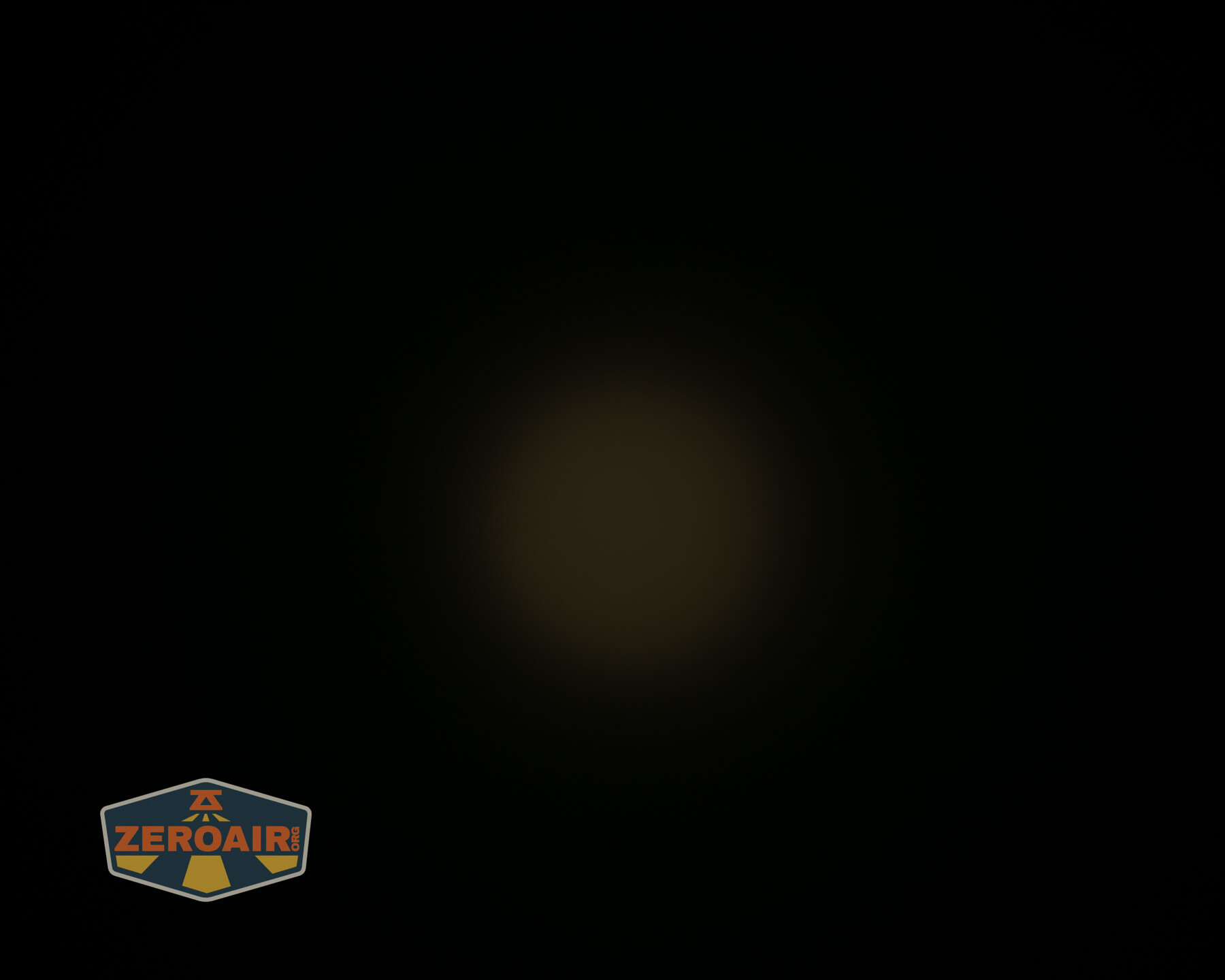 Skilhunt M150v4 Nichia 519a beamshots on ceiling