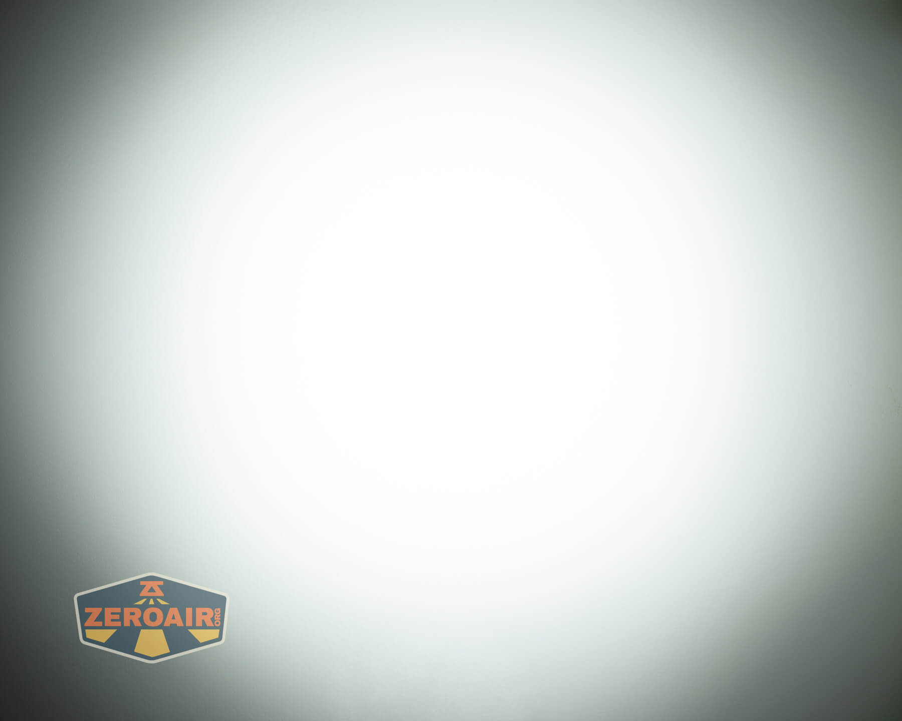 Trustfire TC50 camping flashlight beamshots on ceiling