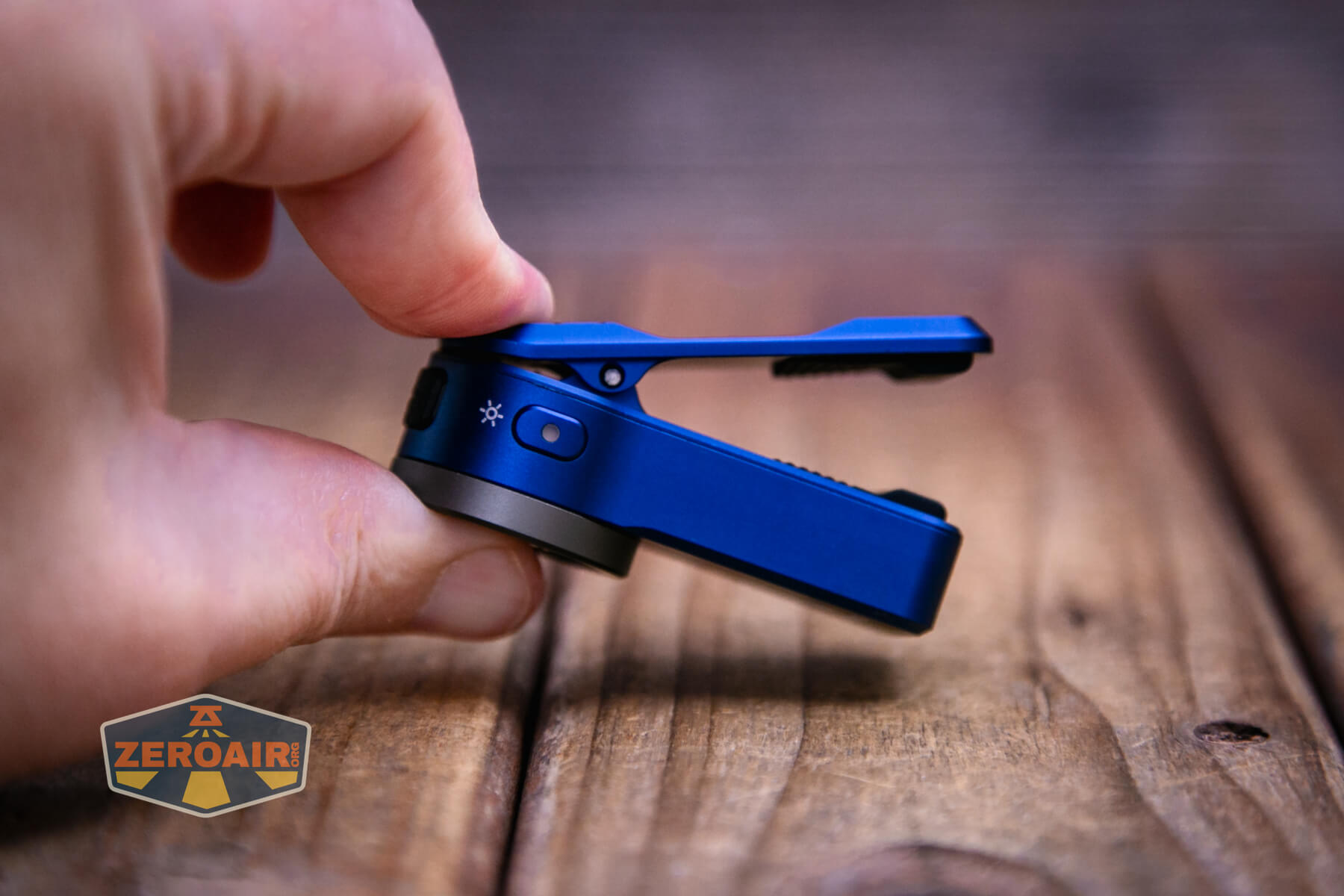 Wurkkos HD03 Clip flashlight clip open