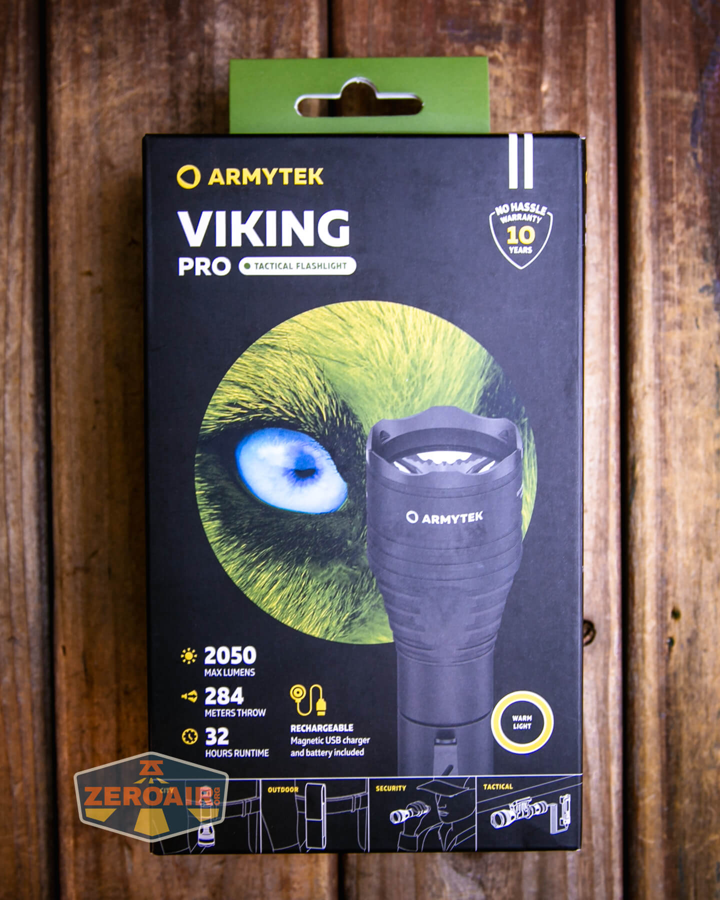 Armytek Viking Pro Magnet USB tactical flashlight box