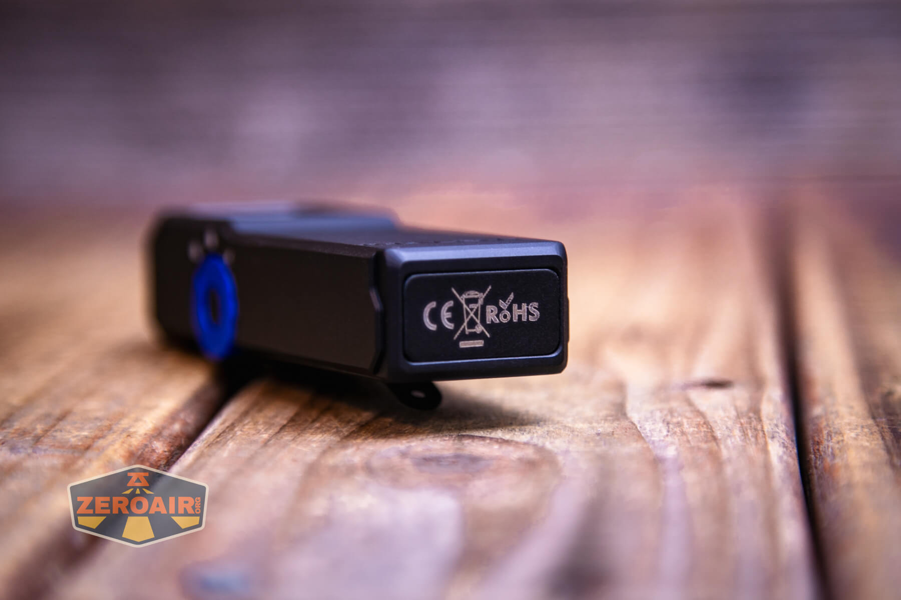 Imalent GR36 flashlight magnet tail