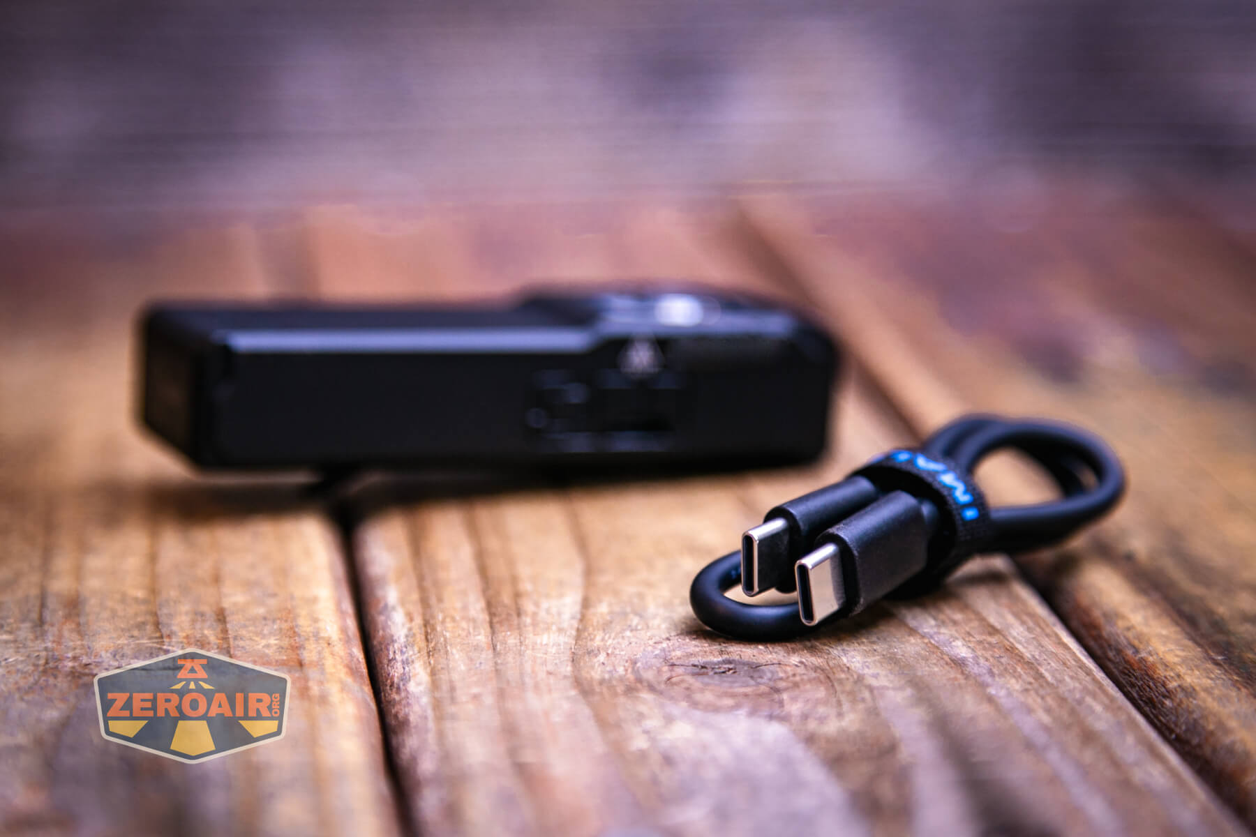 Imalent GR36 flashlight charging cable