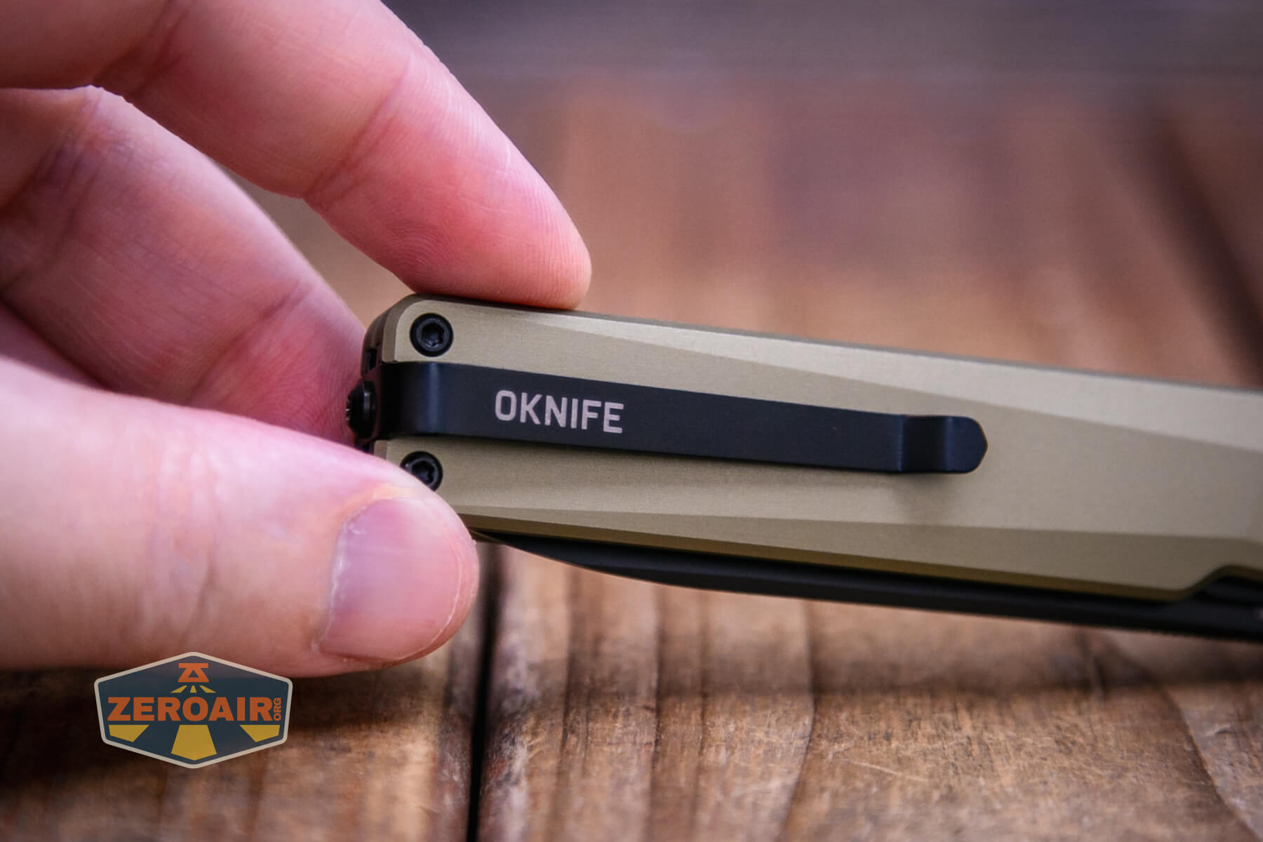 Olight Aion Gentleman's folding knife pocket clip