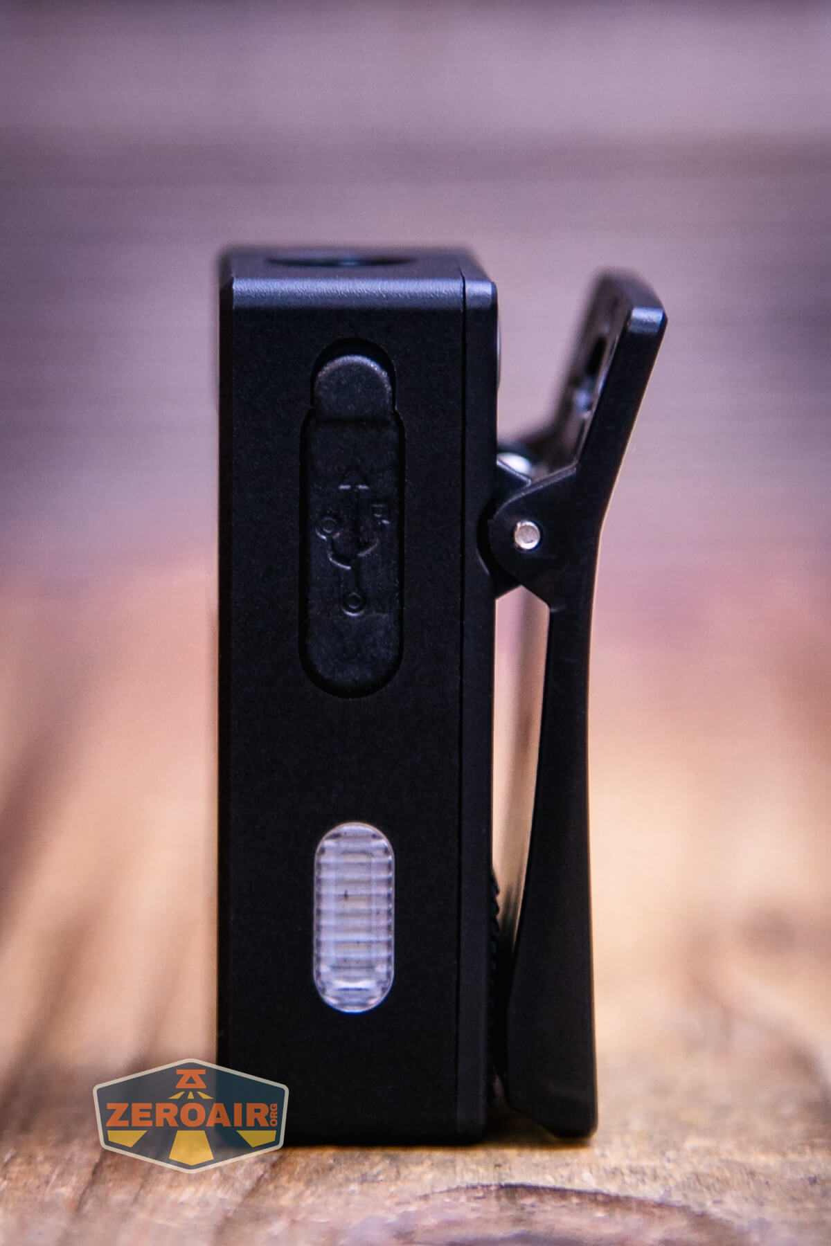 Speras U1 multi-function clip light showing all sides