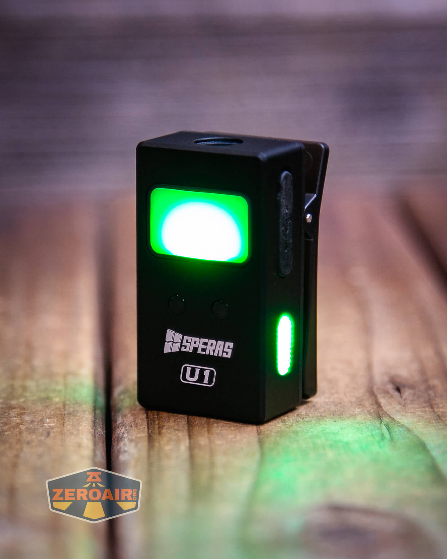 Speras U1 multi-function clip light green lights on