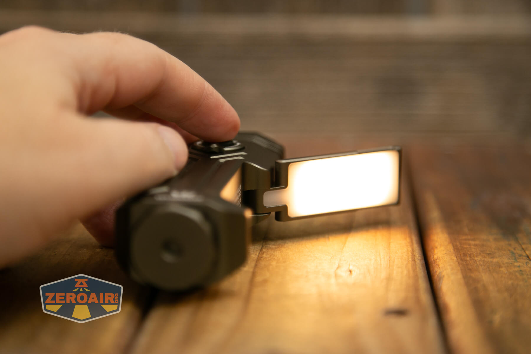 Wurkkos HD02 four beams flashlight side emitters on