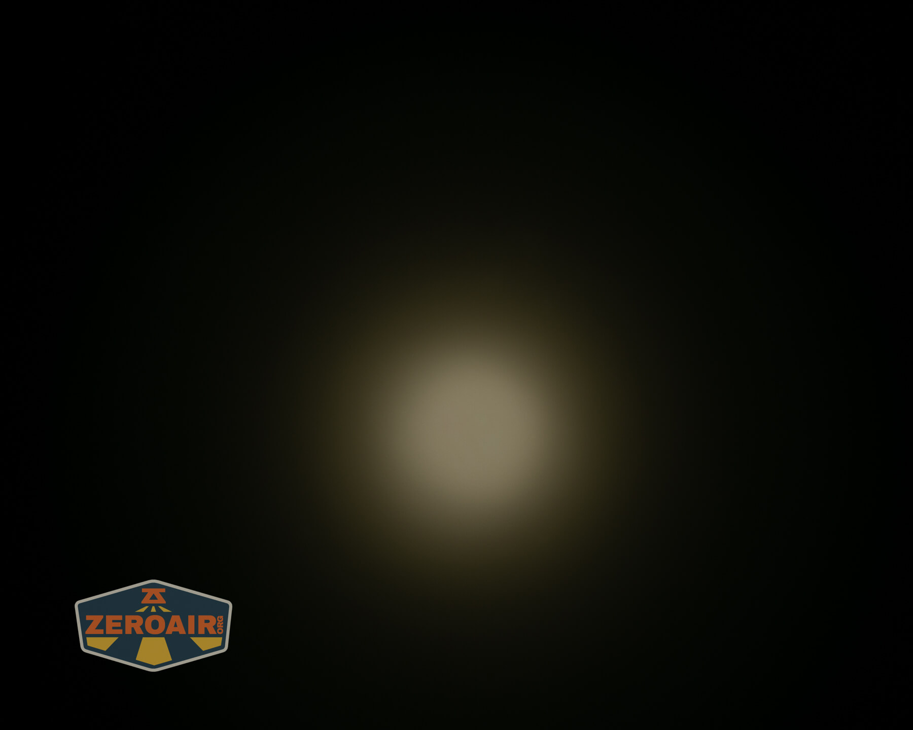 CWF Mini Arc flashlight beamshots on ceiling