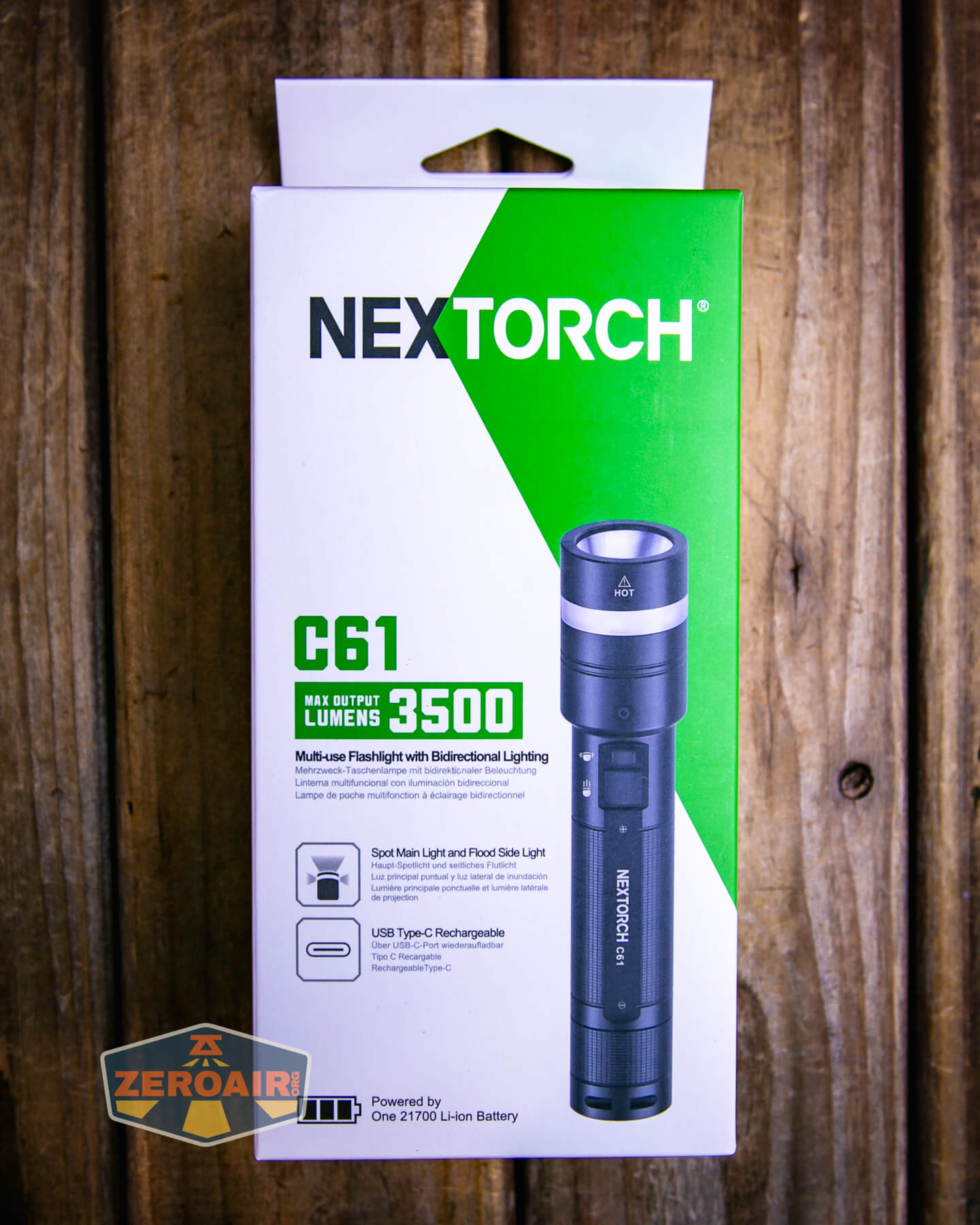 Nextorch C61 Dual-Beam flashlight box