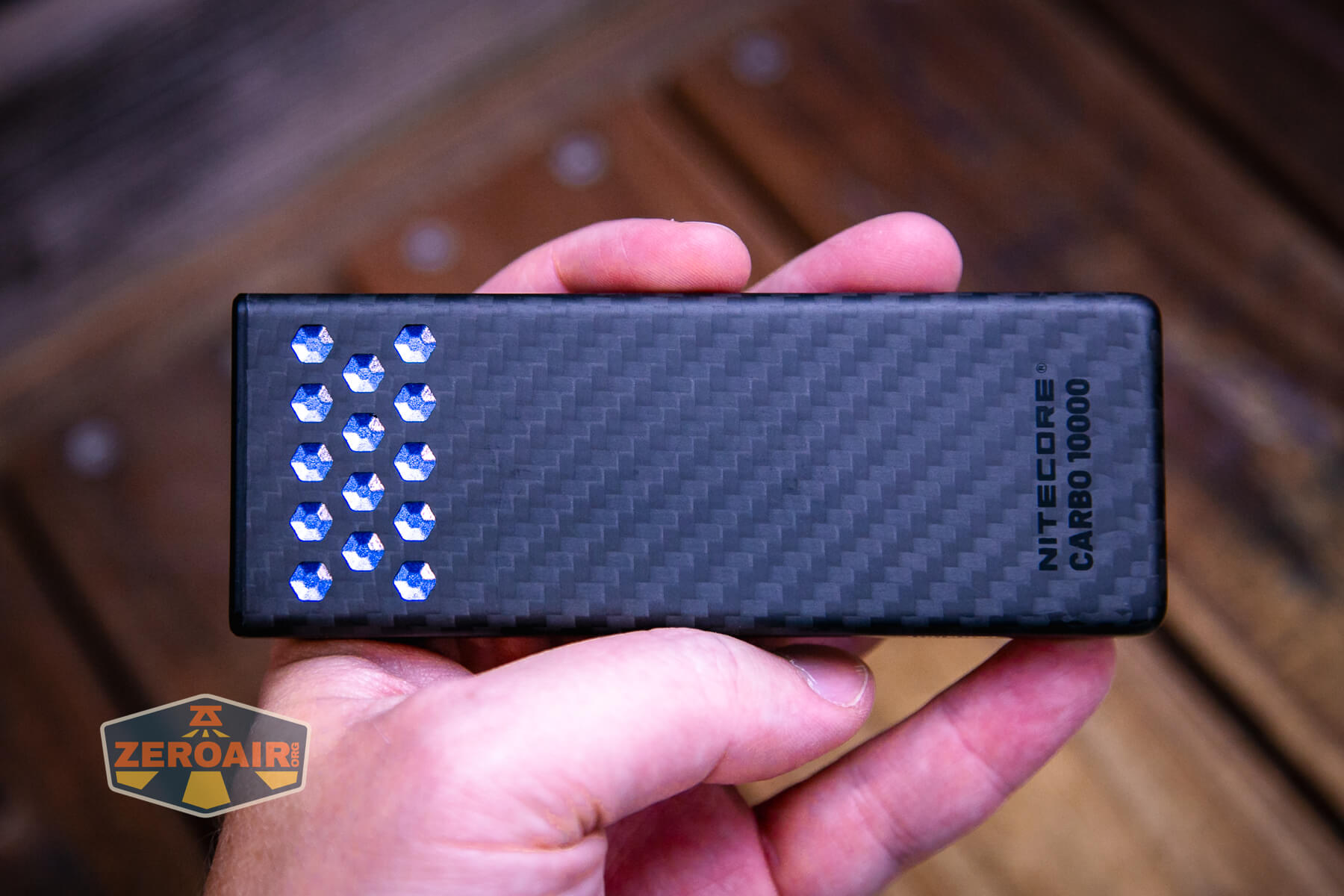 Nitecore Carbo 10000 Gen2 Powerbank in hand