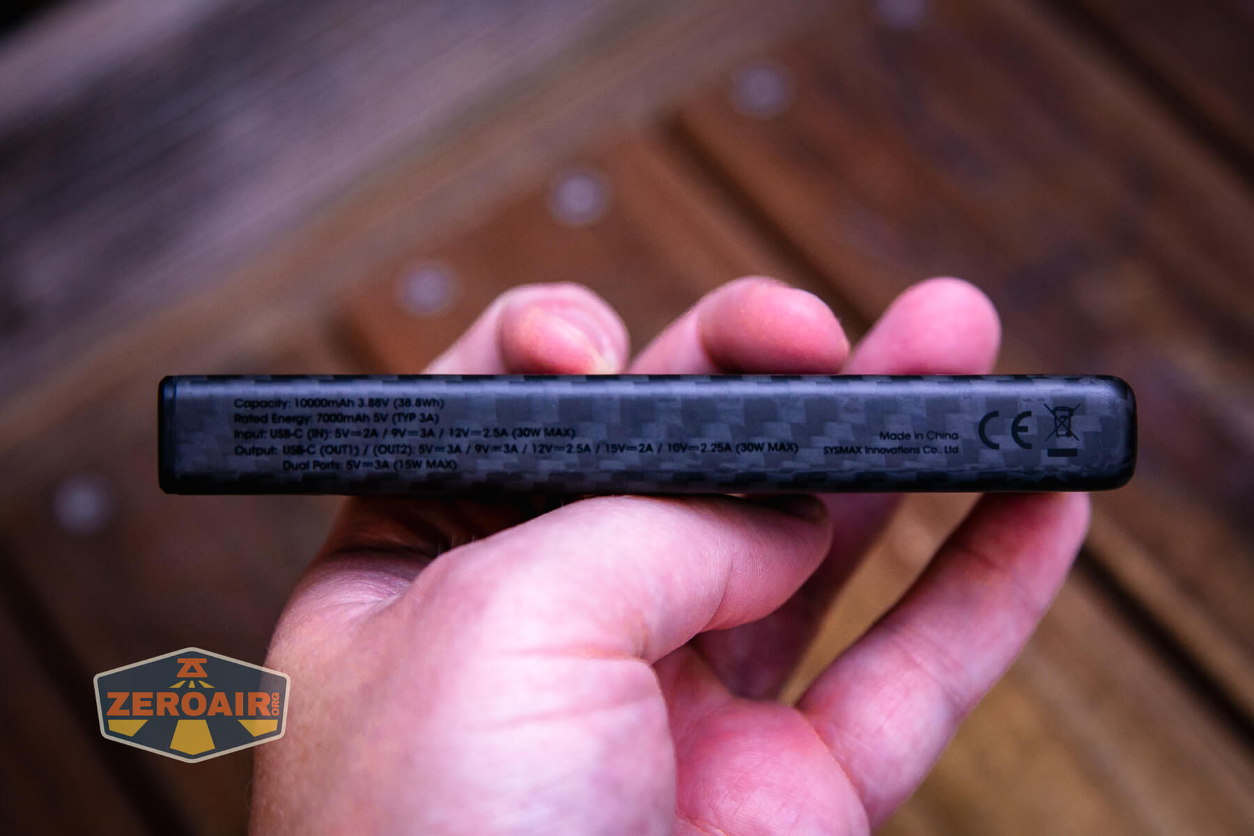 Nitecore Carbo 10000 Gen2 Powerbank in hand