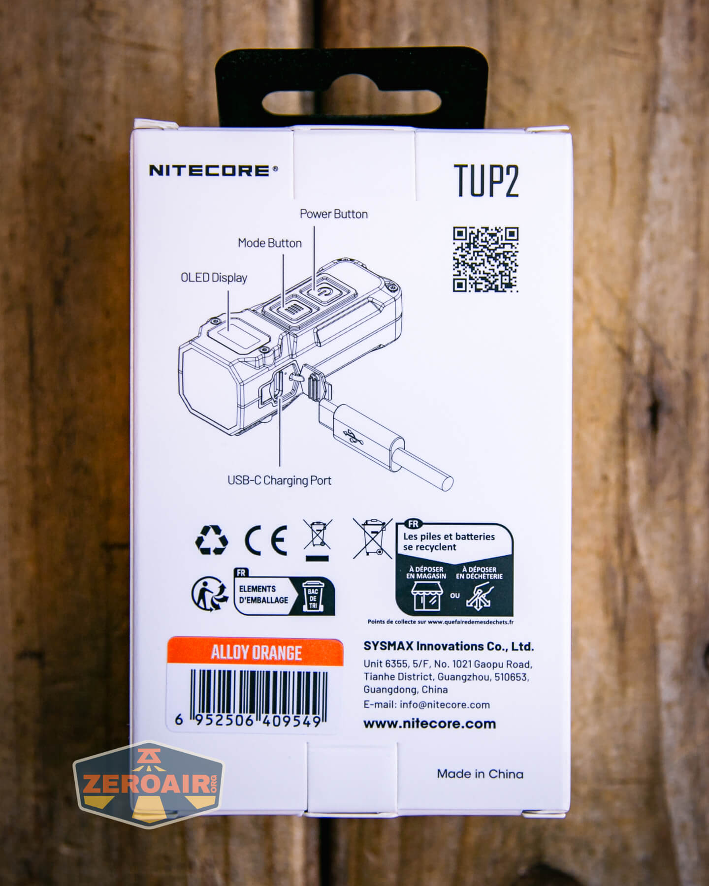 Nitecore TUP2 rechargeable keychain flashlight box