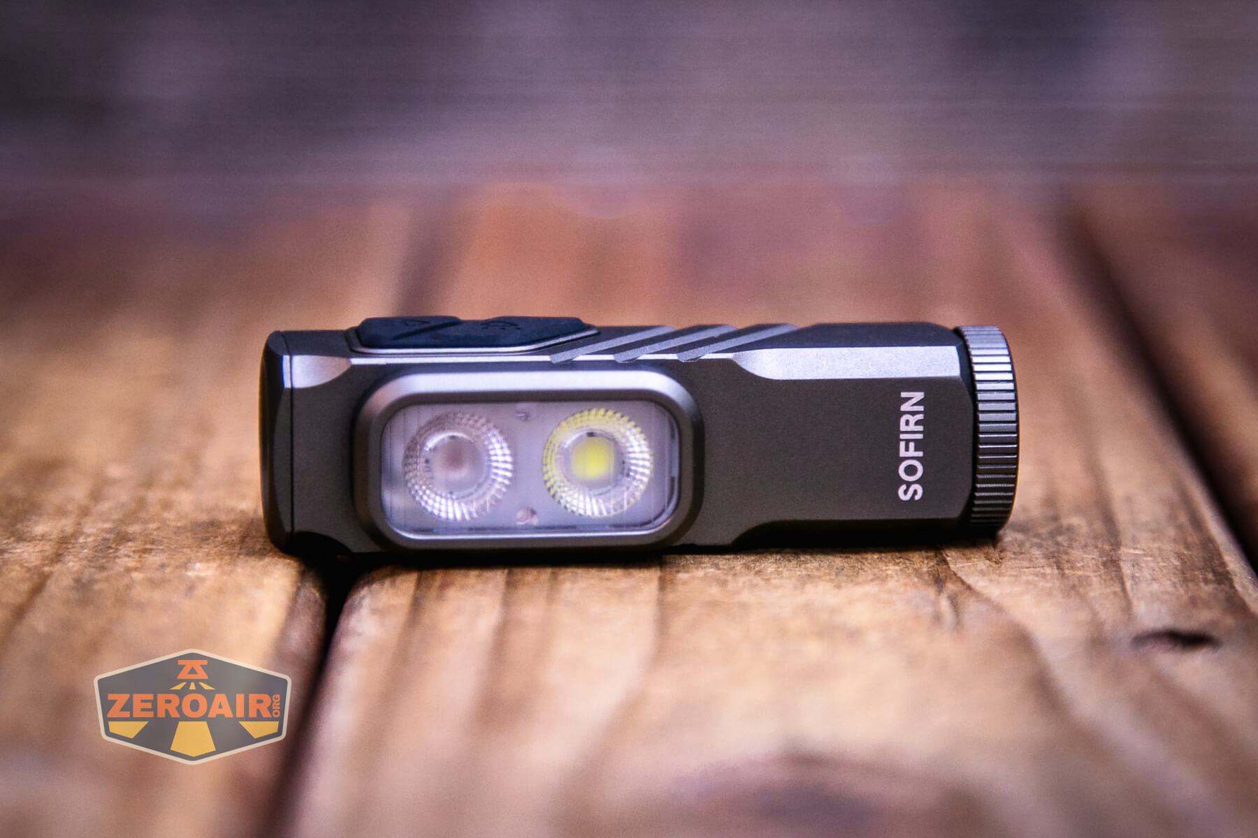 Sofirn ST10 Clip-on mini flashlight