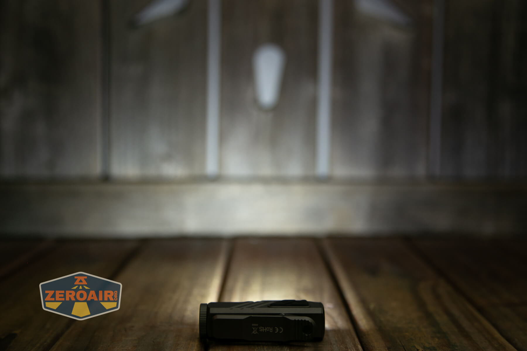 Sofirn ST10 Clip-on mini flashlight side emitter on white