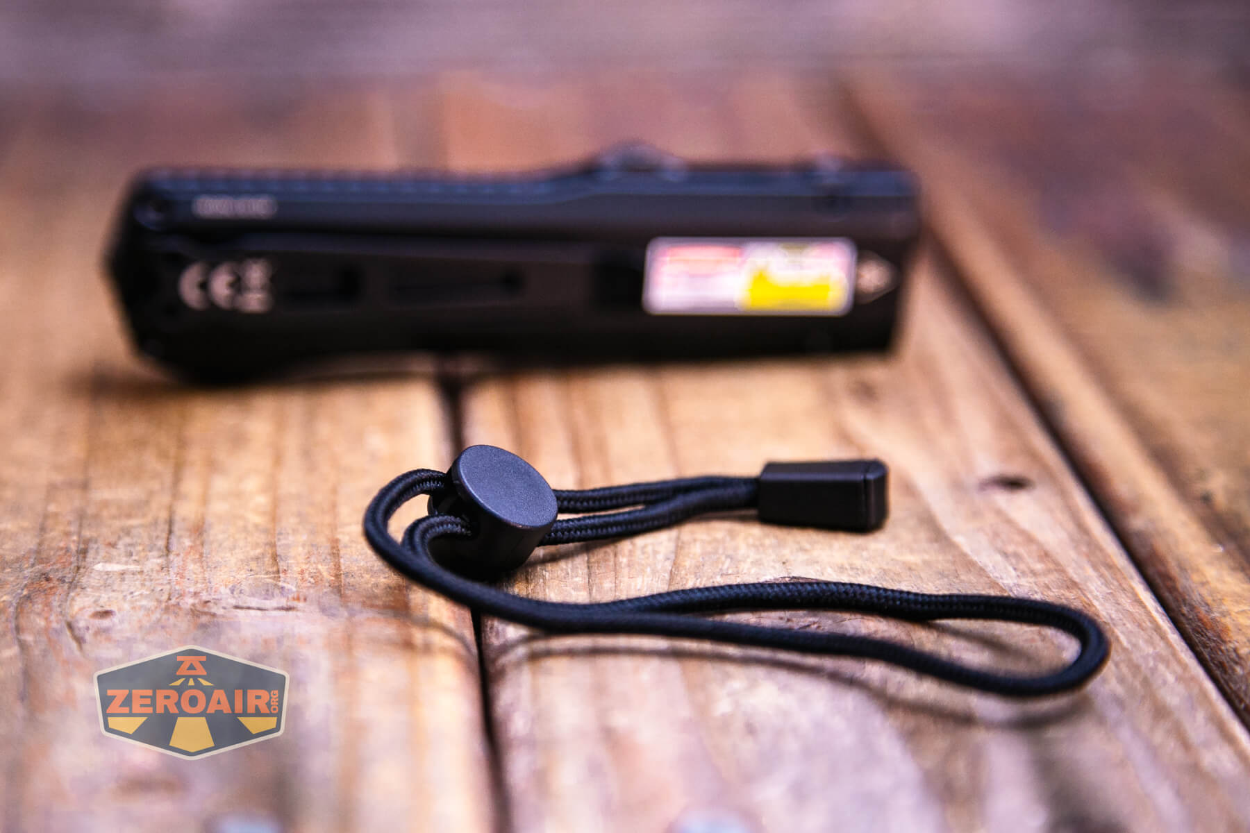 Nitecore EDC17 flat EDC flashlight lanyard