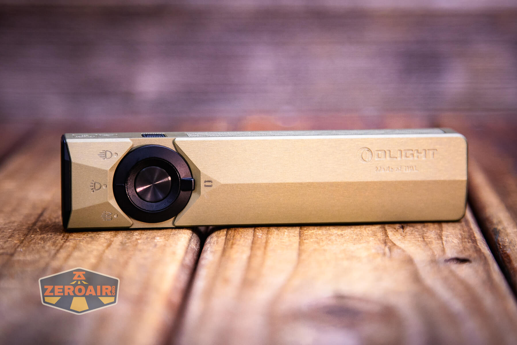 Olight ArkPro Ultra flat edc flashlight
