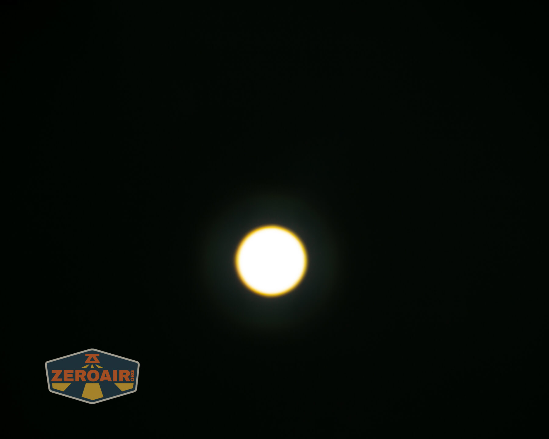 Olight Marauder Mini 2 Compact powerful flashlight beamshots on ceiling