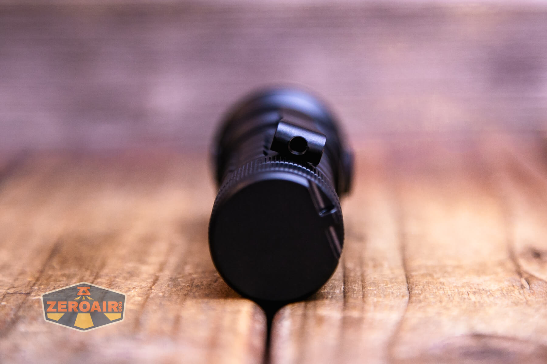 Ripsshine OF1 flashlight lanyard hole on pocket clip