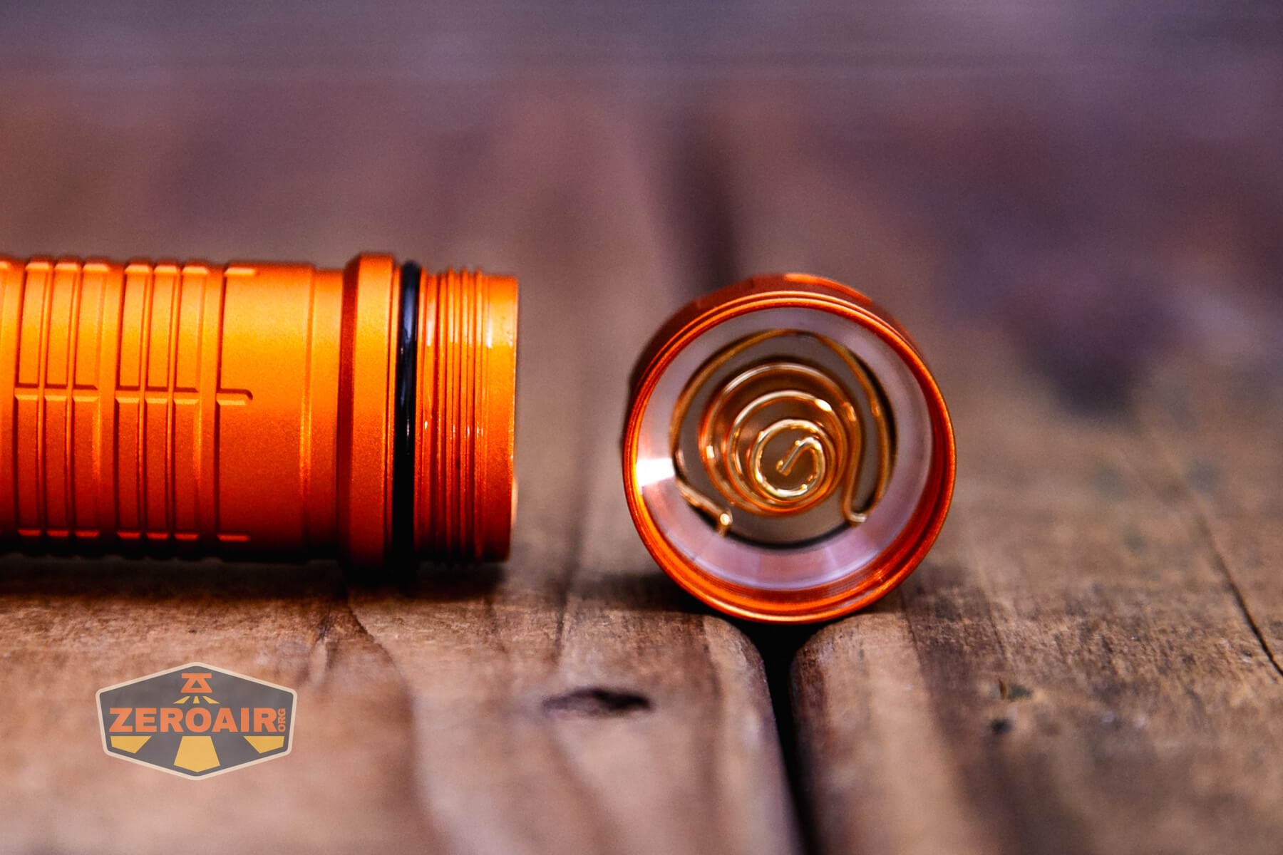 Skilhunt H300R v4 headlamp tailcap off showing threads and spring