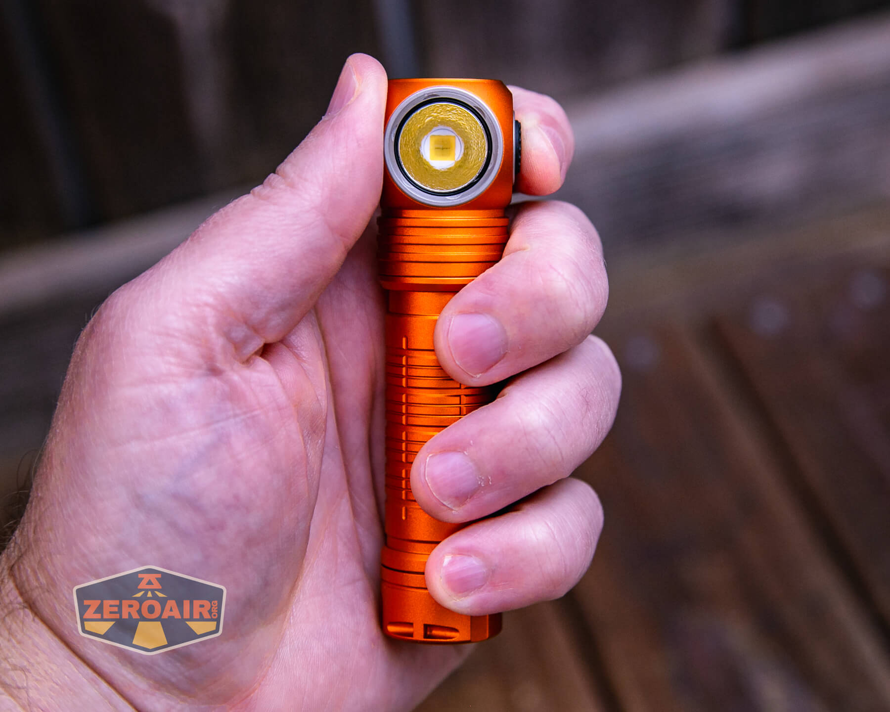 Skilhunt H300R v4 headlamp in hand