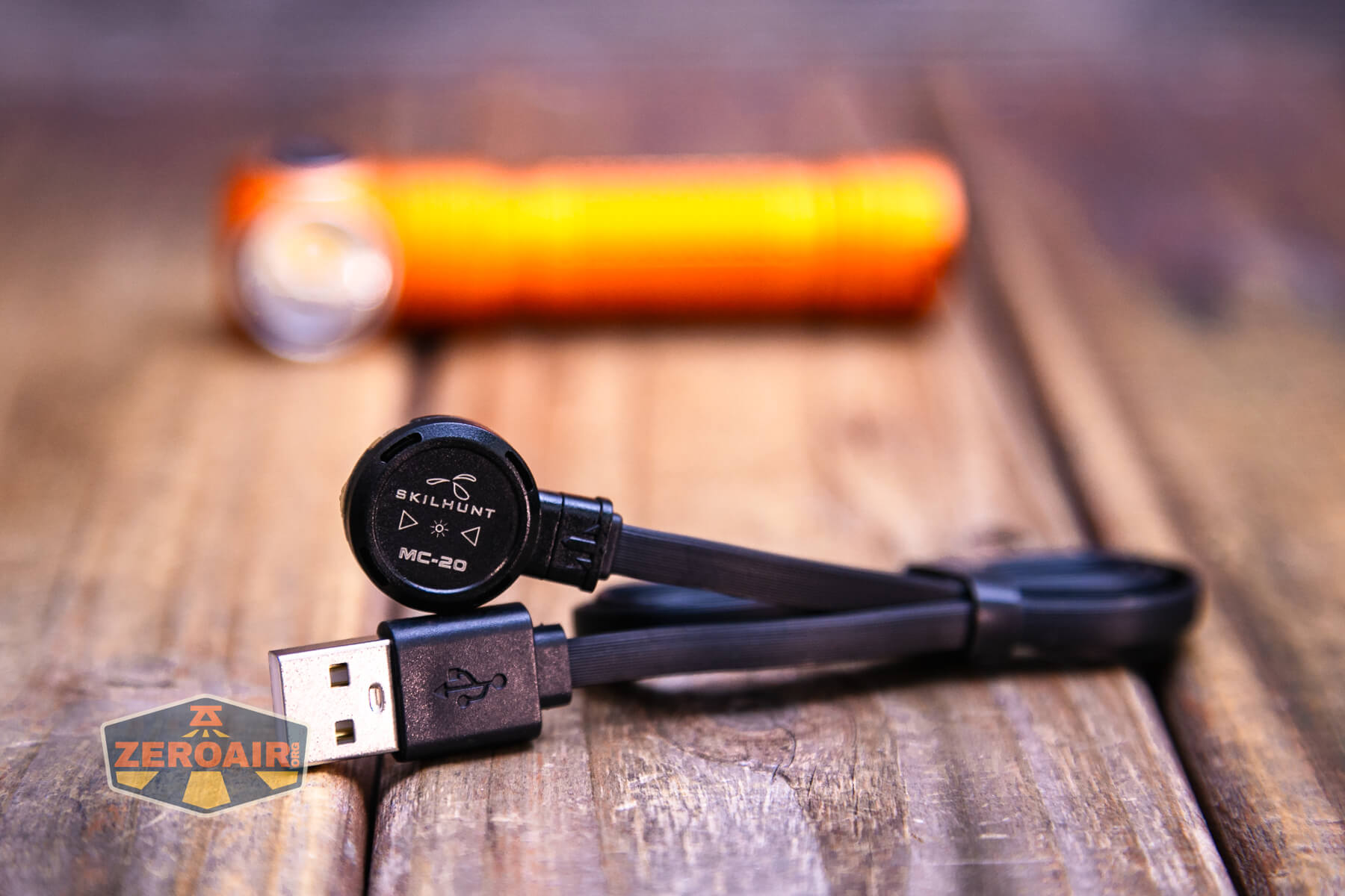 Skilhunt H300R v4 headlamp charging base