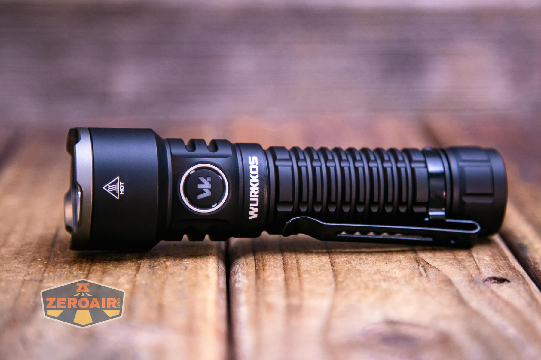 Wurkkos TS28 flashlight