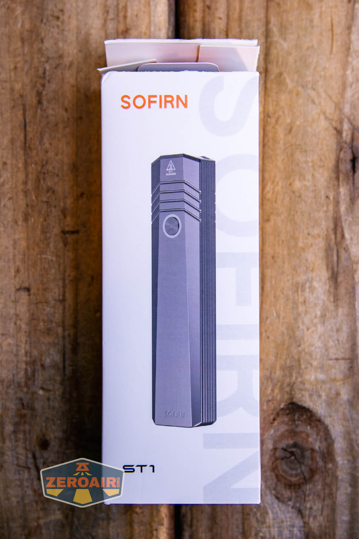 SOFIRN ST1 rechargeable flat EDC flashlight box