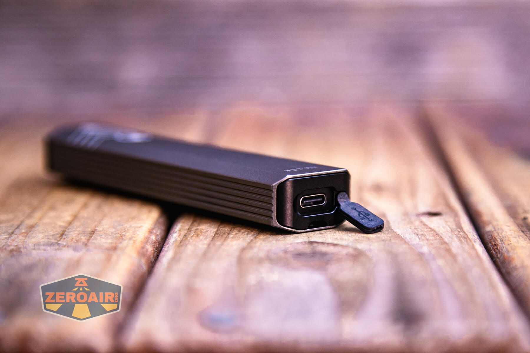 SOFIRN ST1 rechargeable flat EDC flashlight charging port