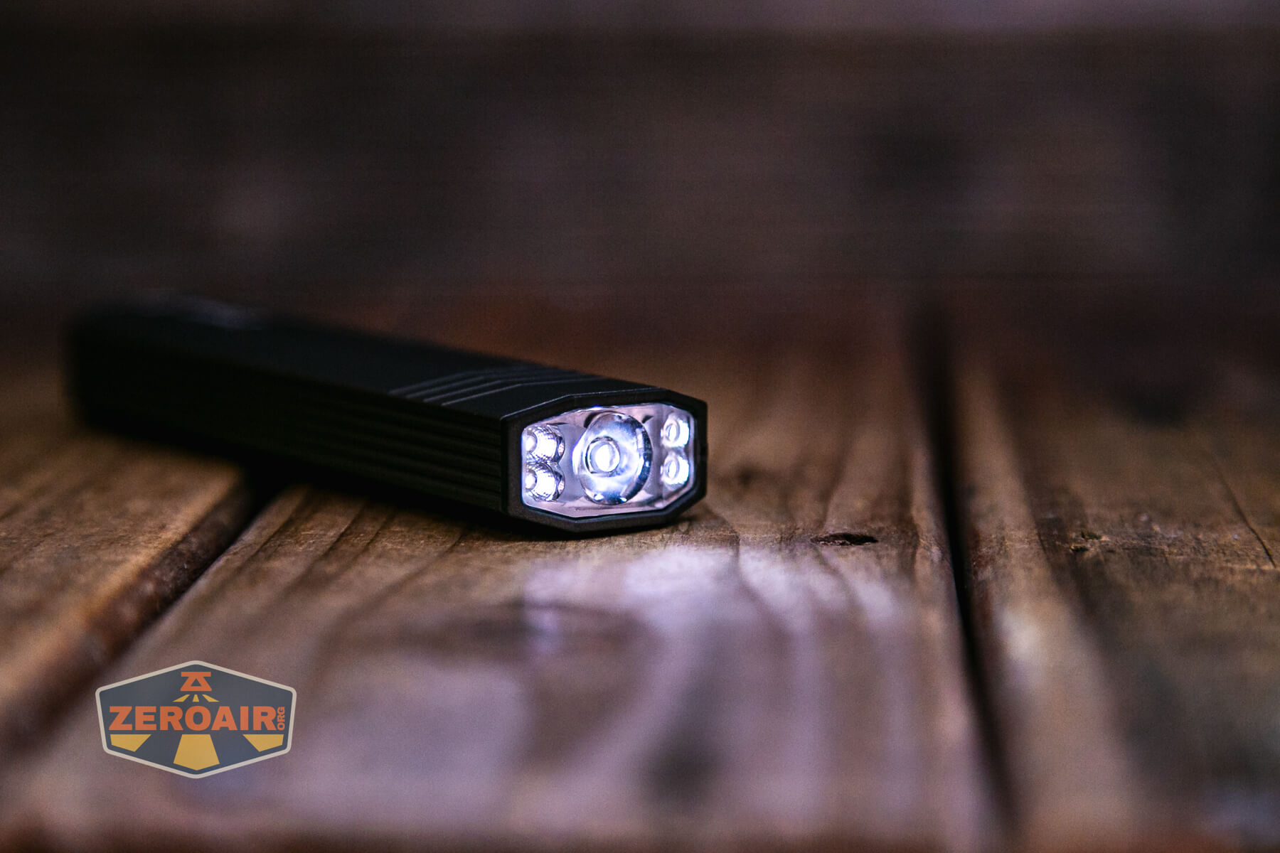 SOFIRN ST1 rechargeable flat EDC flashlight emitters on