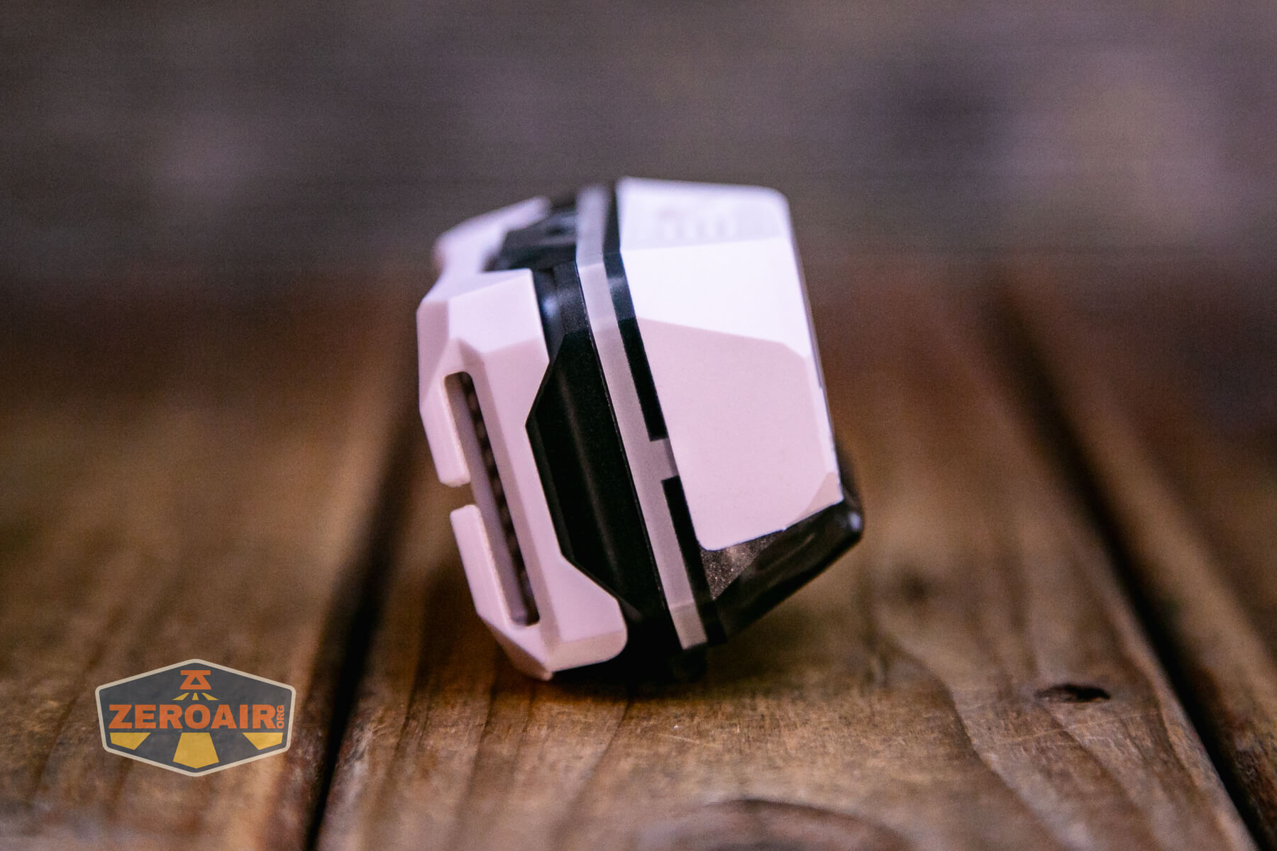 Wuben H4 Multi-function headlight side view