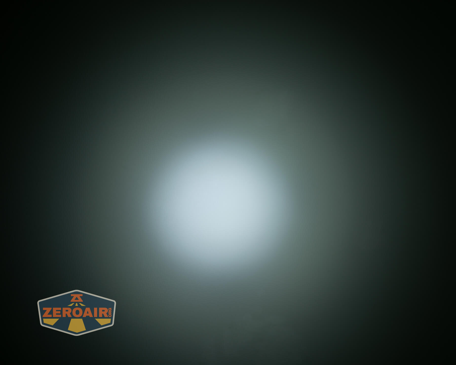 Vastlite i7 10440 flashlight beamshots on ceiling