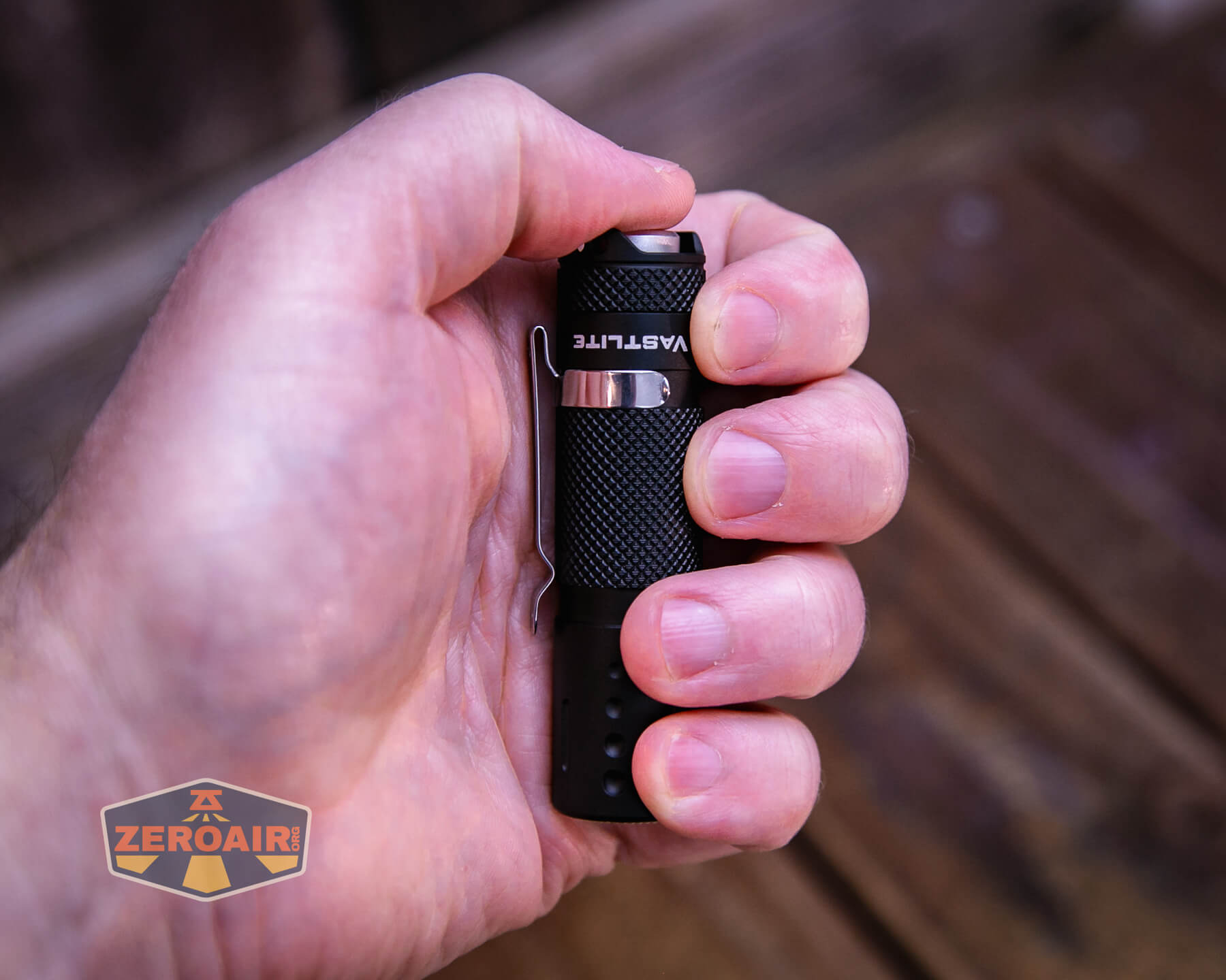Vastlite Minima BOW LED flashlight in hand