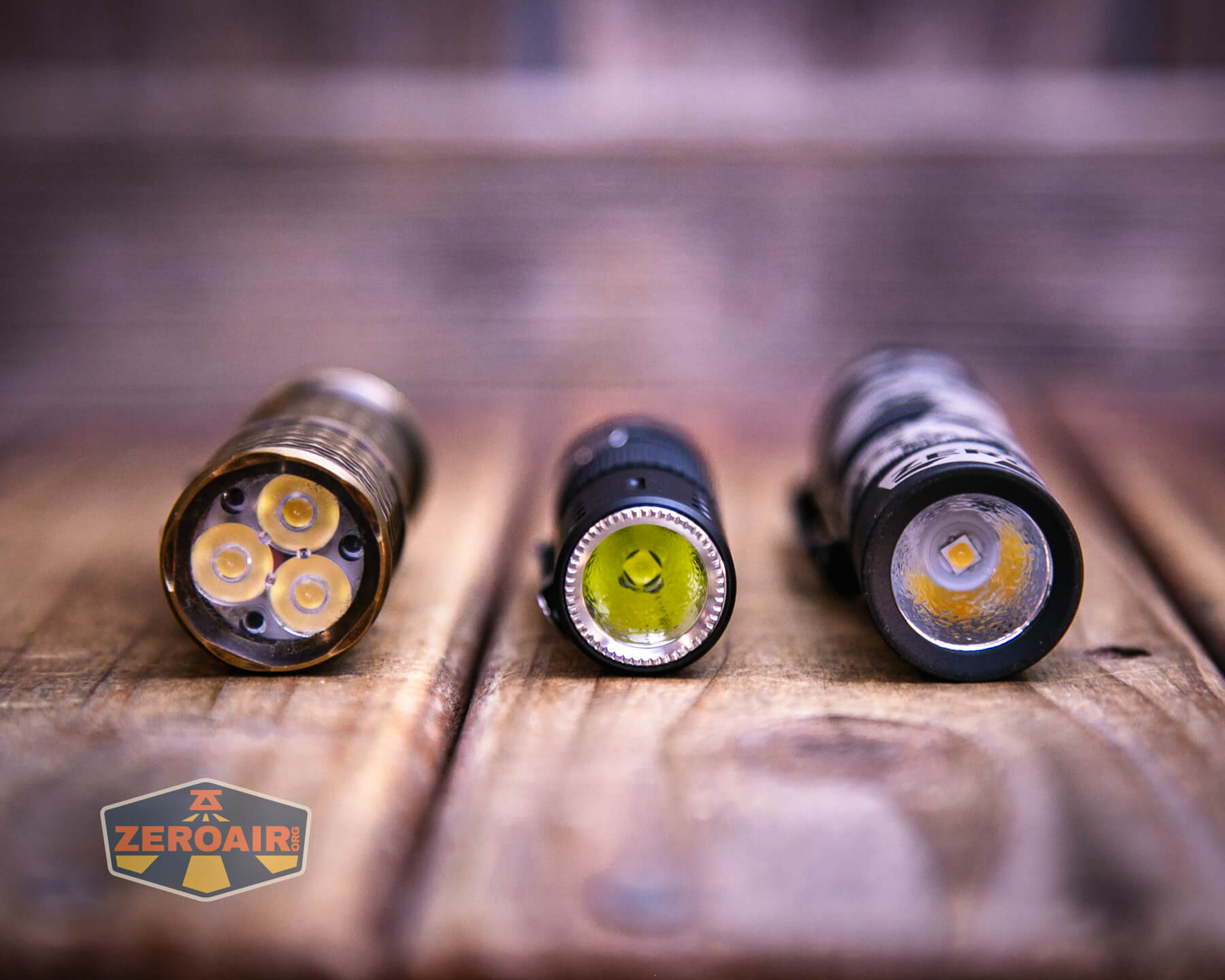 Vastlite Minima BOW LED flashlight with standard-sized flashlights