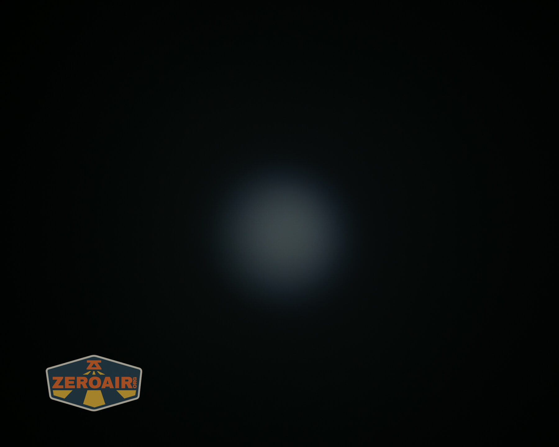 Mateminco TACUBE 3.0 multi-function RGB flashlight beamshots on ceiling