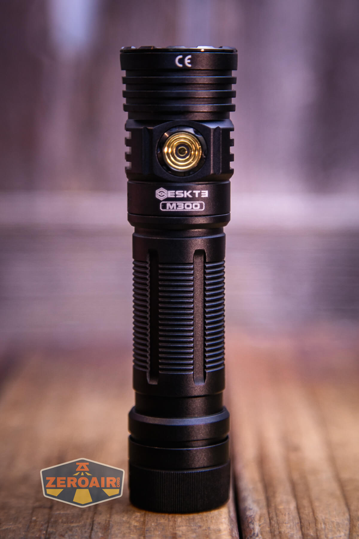 Skilhunt M300 V4 Luminus flashlight showing all sides