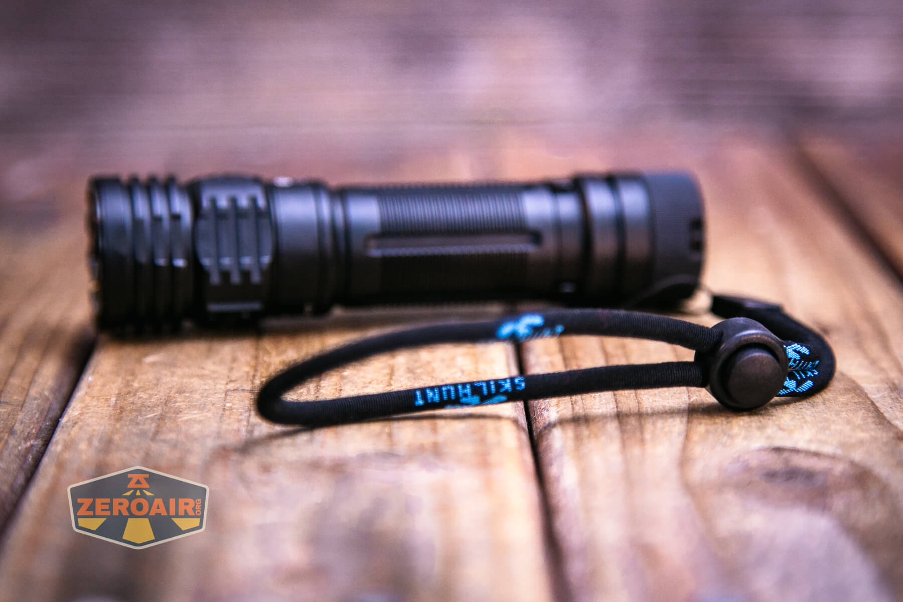 Skilhunt M300 V4 Luminus flashlight lanyard