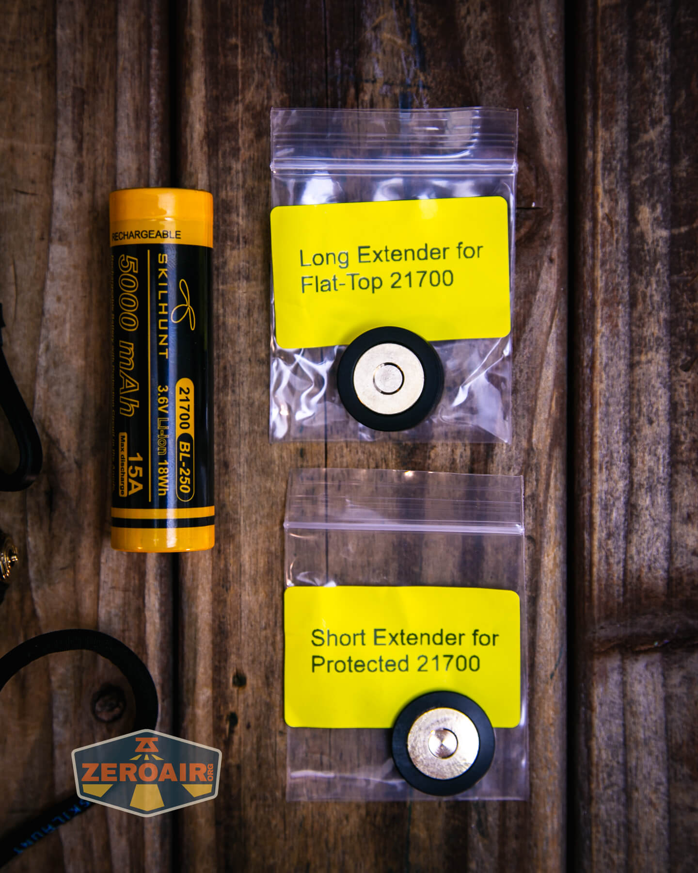 Skilhunt M300 V4 Luminus flashlight cell adapters